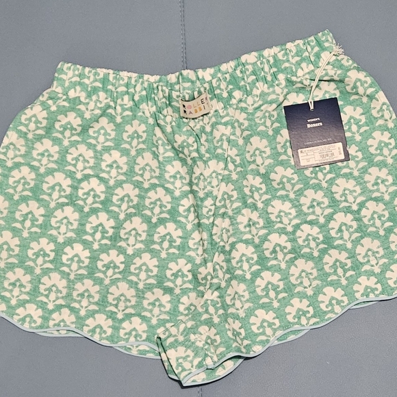 Roller Rabbit x Target Collab - Picture 2 of 2